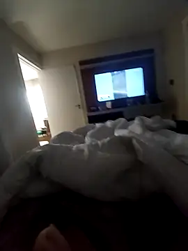 andrerj22 online show from November 17, 2025, 1:50 pm