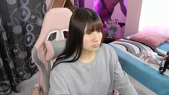 Zulema R1 online show from April 22, 2026, 9:38 pm