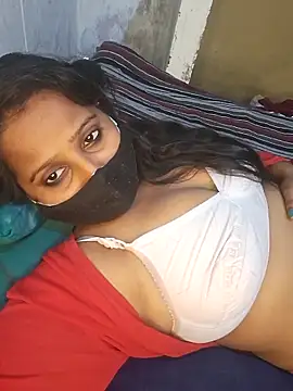 Snapshot of Minu_love chatting on March 4, 2026, 7:42 pm Minu love online show from March 4, 2026, 7:42 pm