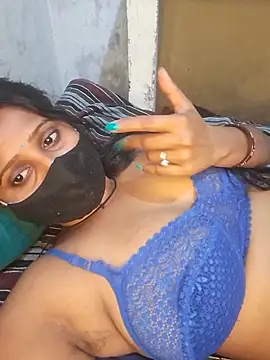 Snapshot of Minu_love chatting on March 7, 2026, 11:02 pm Minu love online show from March 7, 2026, 11:02 pm