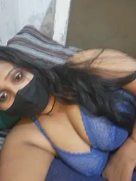 Snapshot of Minu_love chatting on March 14, 2026, 6:35 pm Minu love online show from March 14, 2026, 6:35 pm