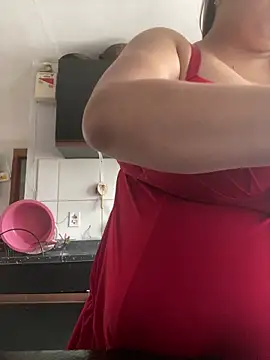 bruna438 online show from February 7, 2026, 2:21 pm