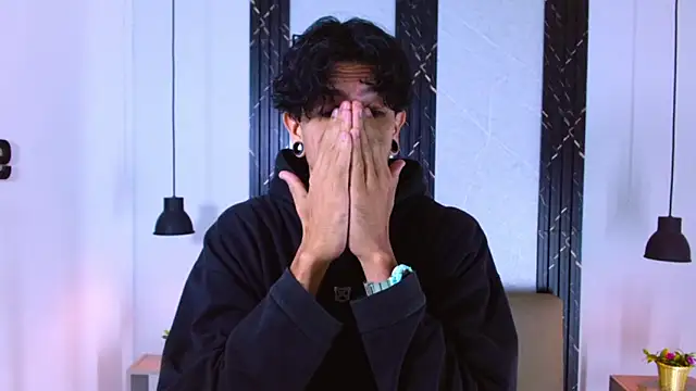 Snapshot of Franvill_Trato chatting on September 26, 2025, 7:18 pm Franvill Trato online show from September 26, 2025, 7:18 pm