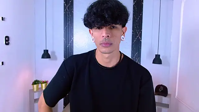 Snapshot of Franvill_Trato chatting on October 2, 2025, 7:21 pm Franvill Trato online show from October 2, 2025, 7:21 pm