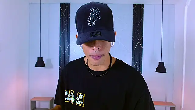 Snapshot of Franvill_Trato chatting on October 3, 2025, 7:22 pm Franvill Trato online show from October 3, 2025, 7:22 pm