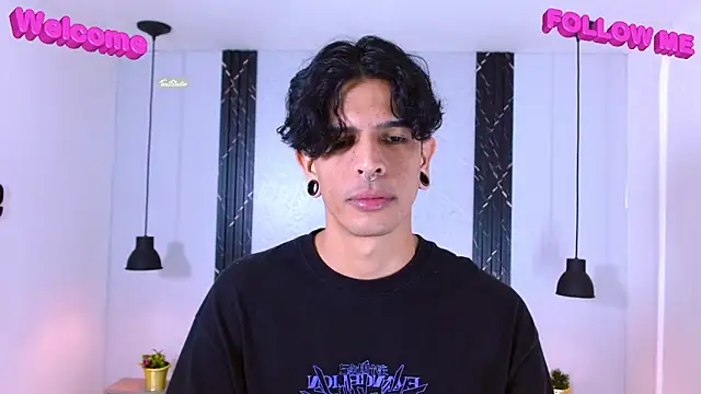 Snapshot of Franvill_Trato chatting on October 6, 2025, 5:32 pm Franvill Trato online show from October 6, 2025, 5:32 pm