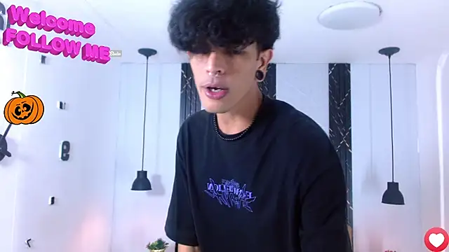 Snapshot of Franvill_Trato chatting on October 9, 2025, 7:23 pm Franvill Trato online show from October 9, 2025, 7:23 pm