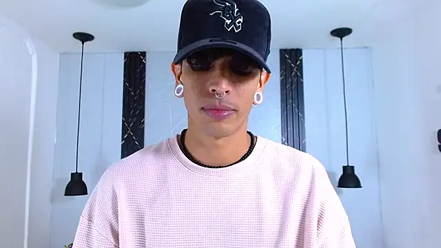 Snapshot of Franvill_Trato chatting on October 29, 2025, 7:15 pm Franvill Trato online show from October 29, 2025, 7:15 pm