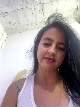 salo-rousee online show from November 12, 2025, 5:57 pm