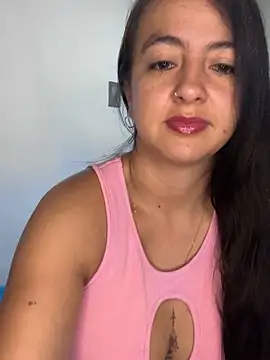 Snapshot of salo-rousee chatting on June 22, 2026, 10:23 am salo-rousee online show from June 22, 2026, 10:23 am