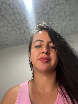 Snapshot of salo-rousee chatting on July 18, 2026, 4:49 am salo-rousee online show from July 18, 2026, 4:49 am