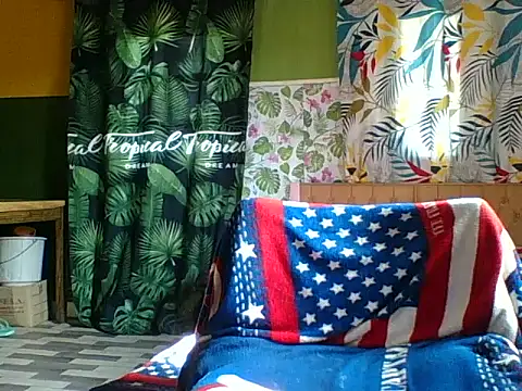 Snapshot of SEXY_METISE chatting on November 29, 2025, 4:59 am SEXY METISE online show from November 29, 2025, 4:59 am