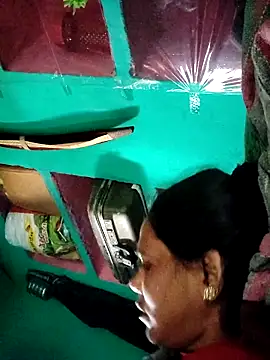 Pooja750 online show from March 1, 2026, 1:24 pm