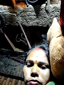 Pooja750 online show from April 25, 2026, 11:13 pm