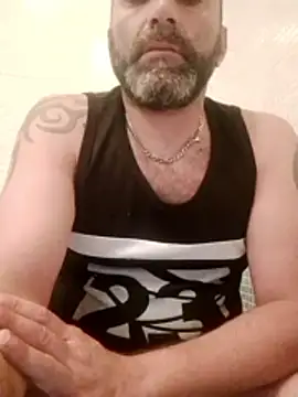 gigilola84 online show from June 17, 2026, 3:20 am