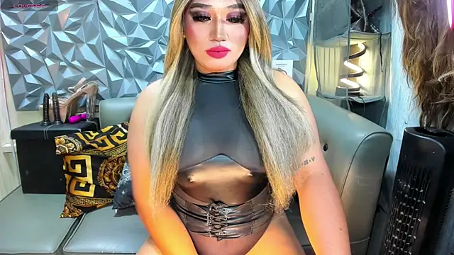 Snapshot of DOMINANT_10inchsCOCK chatting on May 28, 2026, 10:29 pm DOMINANT 10inchsCOCK online show from May 28, 2026, 10:29 pm