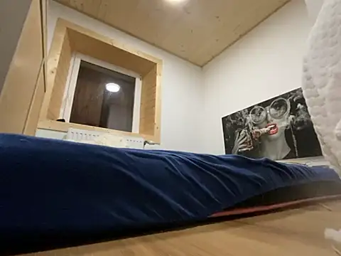 Snapshot of Big_Boob_Gang chatting on September 29, 2025, 7:51 pm Big Boob Gang online show from September 29, 2025, 7:51 pm