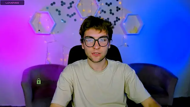 Snapshot of joseph_bear_ chatting on November 6, 2025, 7:59 pm joseph bear online show from November 6, 2025, 7:59 pm