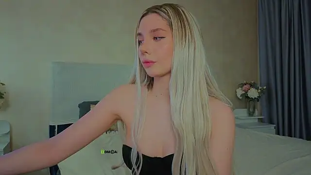 Snapshot of _sophielov chatting on June 25, 2026, 9:30 pm sophielov online show from June 25, 2026, 9:30 pm