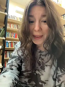 Mimiumuy online show from November 4, 2025, 2:27 pm