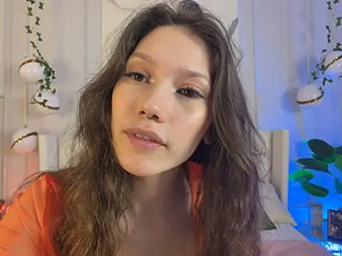 Snapshot of MaryNixon_ chatting on May 17, 2026, 5:16 am MaryNixon online show from May 17, 2026, 5:16 am