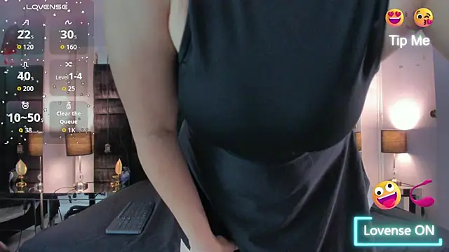 Snapshot of EvamilfXXX chatting on November 13, 2025, 11:53 am EvamilfXXX online show from November 13, 2025, 11:53 am