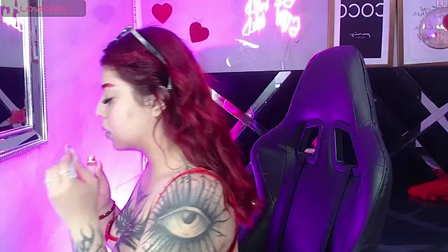 Red Bunny v online show from May 15, 2026, 1:07 pm