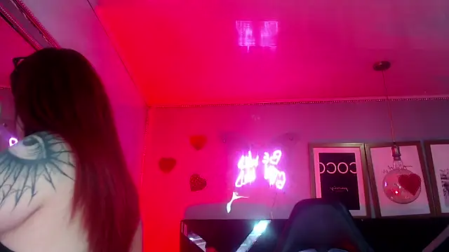 Red Bunny v online show from May 27, 2026, 1:08 pm