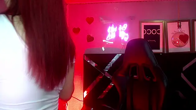 Red Bunny v online show from May 28, 2026, 1:08 pm