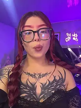 Red Bunny v online show from June 14, 2026, 1:24 pm