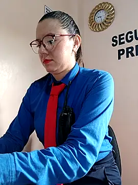 Hannah-colx online show from September 30, 2025, 1:27 pm