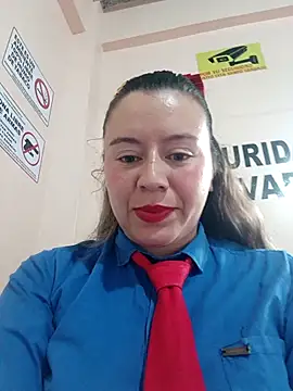 Hannah-colx online show from May 5, 2026, 1:52 pm