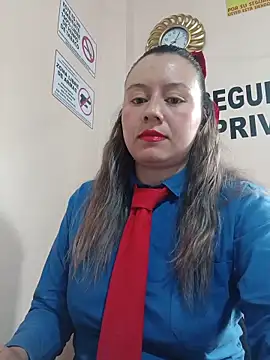 Hannah-colx online show from May 19, 2026, 1:06 pm