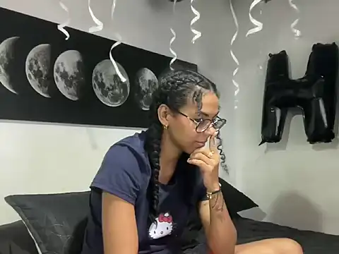 Snapshot of sexycalipso chatting on November 5, 2025, 2:33 am sexycalipso online show from November 5, 2025, 2:33 am