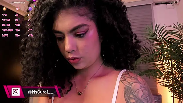 Snapshot of miss_curazao chatting on May 21, 2026, 12:23 pm miss curazao online show from May 21, 2026, 12:23 pm