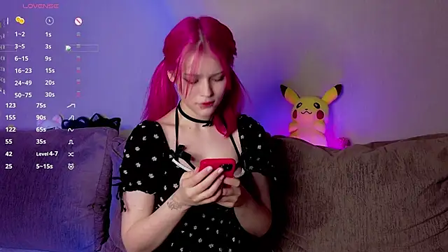 RavenKitten  online show from April 26, 2026, 2:31 am