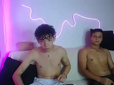 Snapshot of brutal_dirty_sex chatting on September 19, 2025, 9:04 pm brutal dirty sex online show from September 19, 2025, 9:04 pm