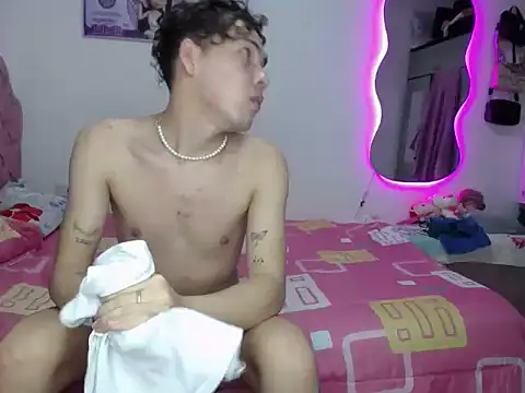 Snapshot of brutal_dirty_sex chatting on November 18, 2025, 10:36 pm brutal dirty sex online show from November 18, 2025, 10:36 pm