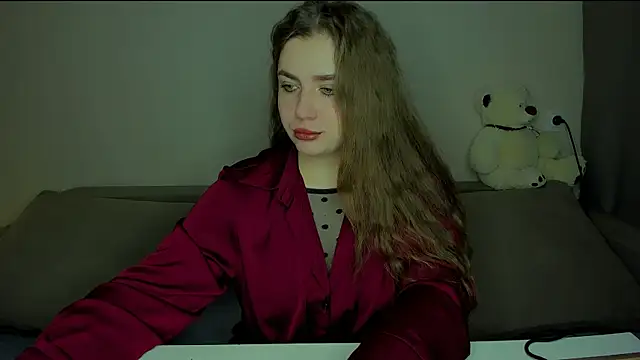 yourgem   online show from March 12, 2026, 2:39 am