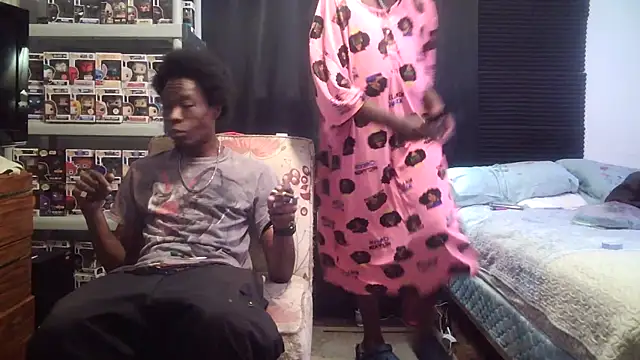 Snapshot of SucculentSexiness0 chatting on May 6, 2026, 12:52 am SucculentSexiness0 online show from May 6, 2026, 12:52 am