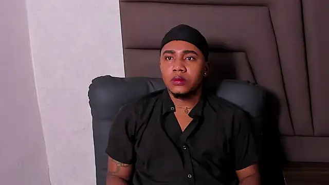 Snapshot of Duo69Sexual chatting on November 28, 2025, 7:49 pm Duo69Sexual online show from November 28, 2025, 7:49 pm