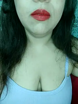 Hot-lino online show from July 6, 2026, 5:26 am