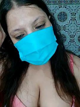 Hot-lino online show from July 8, 2026, 2:38 am
