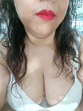 Hot-lino online show from July 10, 2026, 12:37 am