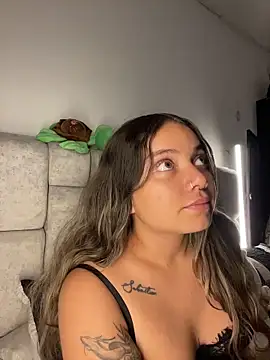 AnnyLopezzz  online show from June 27, 2026, 5:34 am