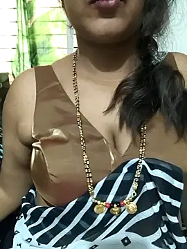 Snapshot of Spoorthi6_Kannada_Telugu chatting on December 22, 2025, 4:42 am Spoorthi6 Kannada Telugu online show from December 22, 2025, 4:42 am