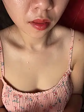 Yumii 09 online show from November 30, 2025, 8:35 pm