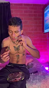 Mrjustin sebas online show from May 2, 2026, 2:16 am