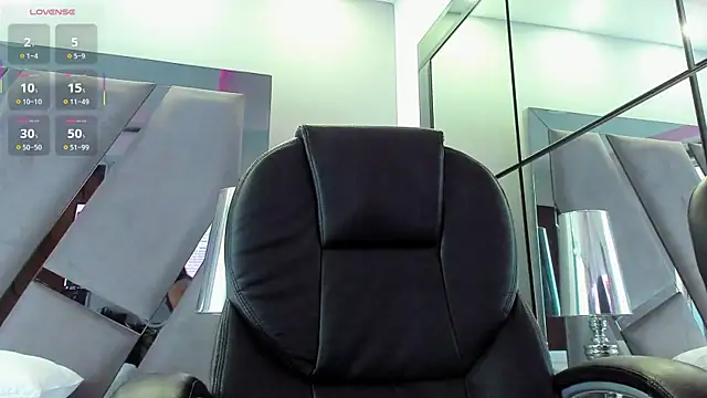 Snapshot of Abril_monroe_ chatting on November 15, 2025, 12:45 pm Abril monroe online show from November 15, 2025, 12:45 pm