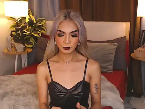 Snapshot of CelestinaMarquez0427 chatting on October 14, 2025, 9:48 pm CelestinaMarquez0427 online show from October 14, 2025, 9:48 pm